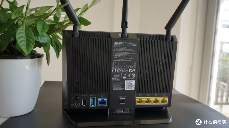 晒晒12期免息的 ASUS 华硕 RT-AC68U 1900M AC双频 无线路由器
